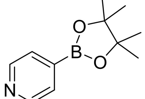 4-Pyridineboronic acid pinacol ester